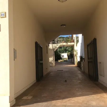 Case Vacanza Maria 펜션 *